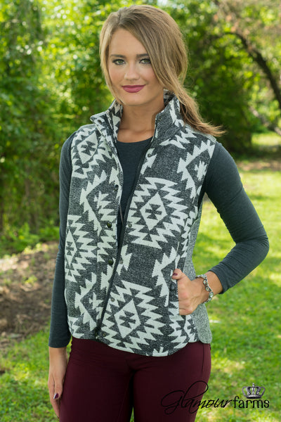 A Country Mile Vest - Black/Ivory
