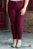 Curvy| Ava Hyper Stretch Skinny - Wine
