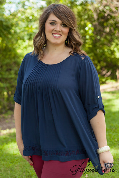 Curvy| Day Dream In Lace Top - Navy
