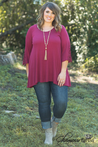 Curvy| Elsie Lace Tunic - Burgundy