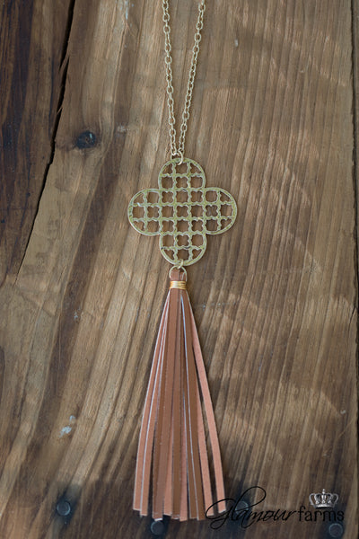 Fringe Clover Necklace - Gold/Brown