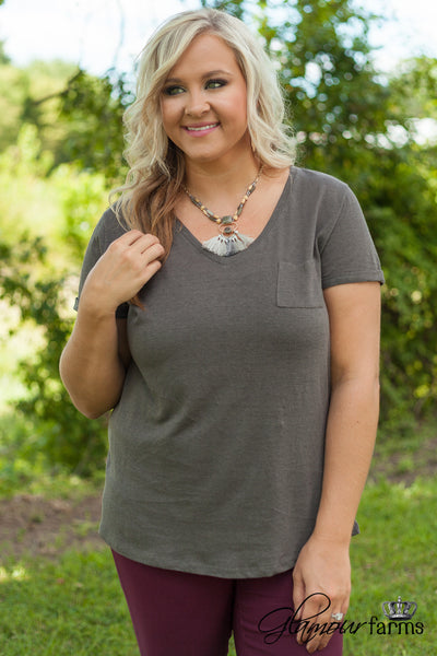 Curvy| Gretchen Pocket Tee - Dark Gray