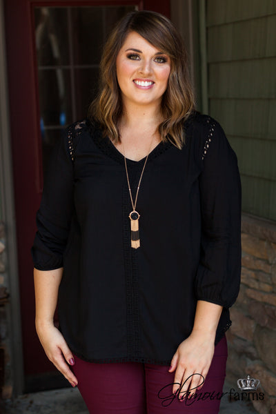 Curvy| In Perfect Harmony Top - Black