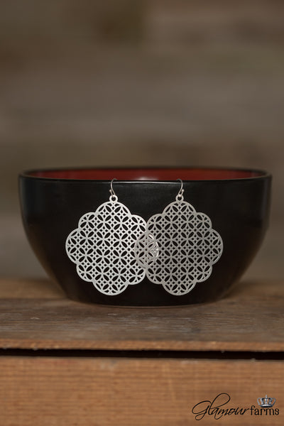 Lattice Beauty Earring - Matte Silver