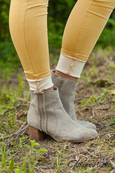 Matisse Trina Bootie - Natural Suede