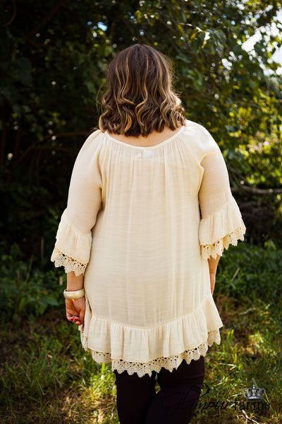 *1 LEFT - 3XL* Curvy| Minie Lace Tunic - Ivory