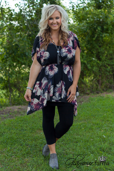 Curvy| Night Blooms Floral Tunic - Black