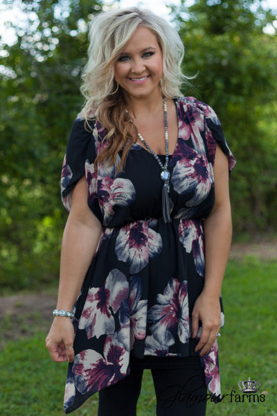 Curvy| Night Blooms Floral Tunic - Black