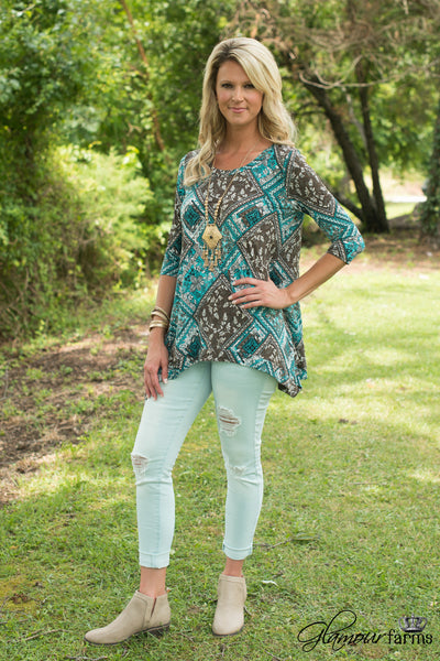 *1 LEFT - 3XL* Curvy| Pretty Please Tunic - Mocha