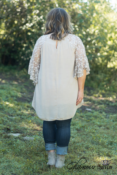 Curvy| Simply Suzanne Lace Tunic - Mocha