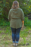 Curvy| The Hayden Hooded Jacket - Army Green
