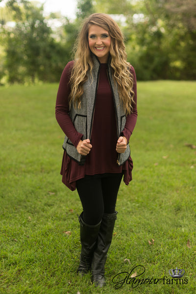 The Talma Herringbone Vest - Black