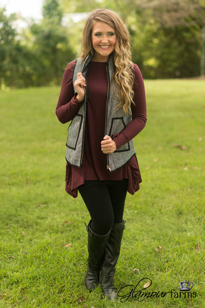 The Talma Herringbone Vest - Black