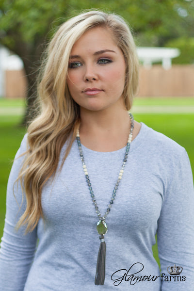 Undiscovered Treasure Necklace - Gray