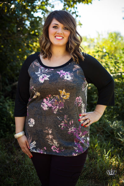 Curvy| Wallflower Top - Dark Gray